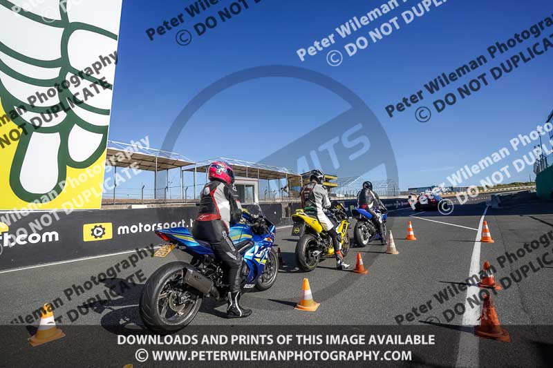 France;Le Mans;event digital images;motorbikes;no limits;peter wileman photography;trackday;trackday digital images